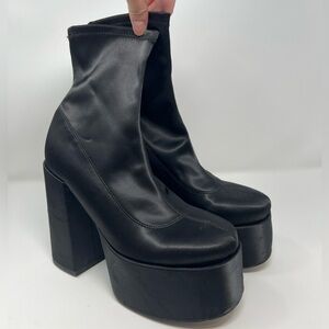 Steve Madden Chunky Heel Platform Booties